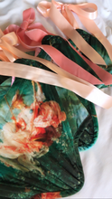 将图片加载到图库查看器,Rococo Swing Velvet Corset
