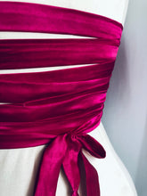 Load image into Gallery viewer, Strapless Silk Wrap Corset
