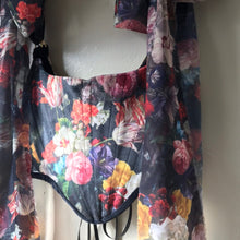 将图片加载到图库查看器,Rococo Still Life Velvet Ballet Corset
