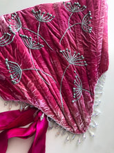 Load image into Gallery viewer, Strapless Silk Wrap Corset