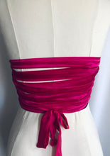 Load image into Gallery viewer, Strapless Silk Wrap Corset