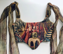 गैलरी व्यूवर में इमेज लोड करें, Vintage Japanese Tapestry Overbust
