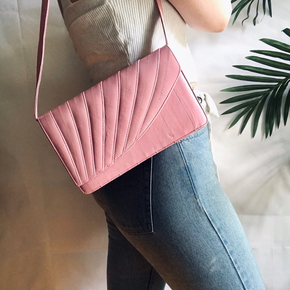 Vintage 1960’s Pink Shell Eel Skin Bag
