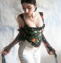 Charger l&#39;image dans la galerie, The ruffled citrus corset
