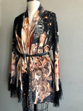 Cargar imagen en el visor de la galería, VENUS RTW: Vera Velvet Kimono Robe
