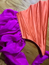 Cargar imagen en el visor de la galería, Strapless sea shell silk wrap corset
